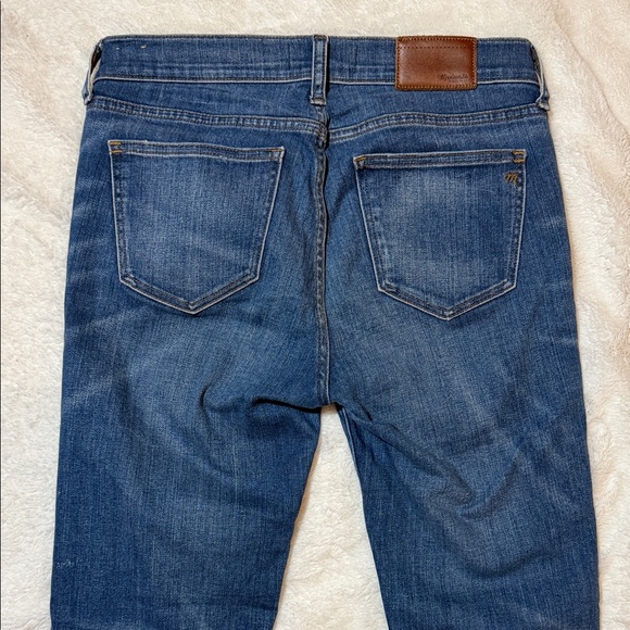 Madewell Distressed Alley Straight Jeans in Dark Blue - Picture 7 of 8